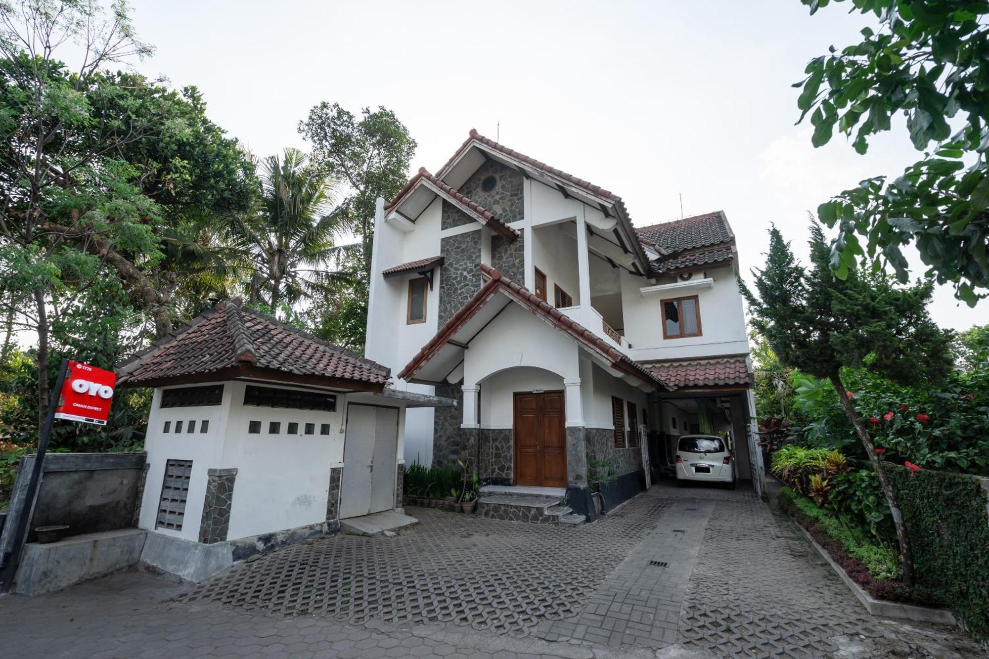 מלון Beran Kidul Super Oyo 1778 Omah Duwet מראה חיצוני תמונה