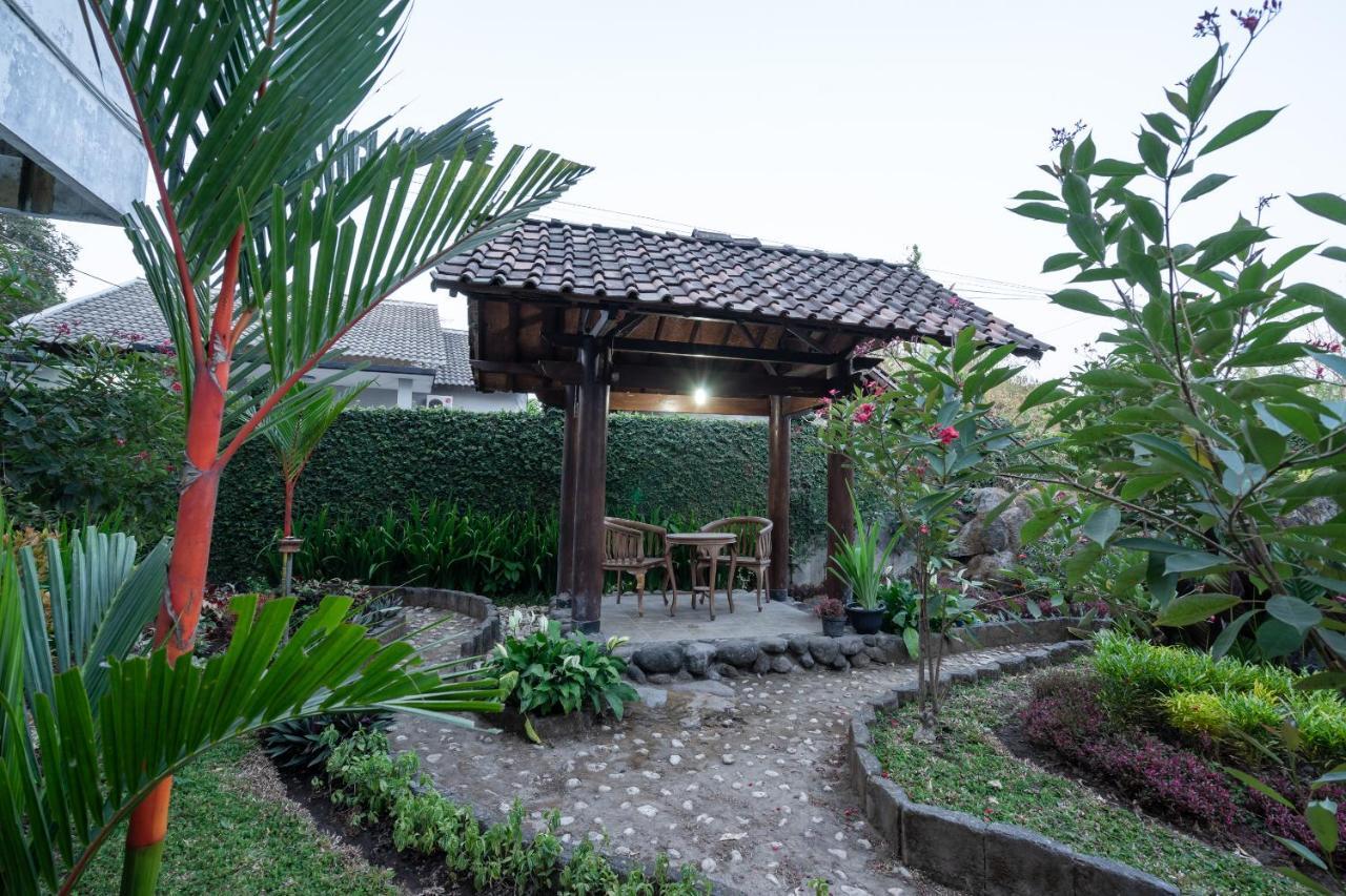 מלון Beran Kidul Super Oyo 1778 Omah Duwet מראה חיצוני תמונה